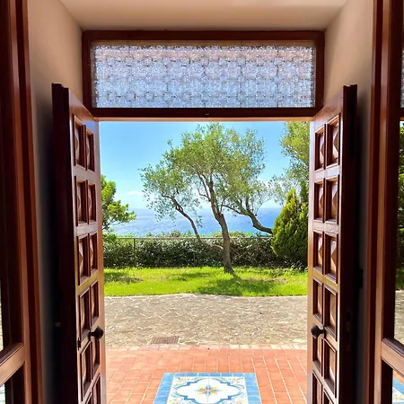 Il Giardino Dei Filosofi Ascea