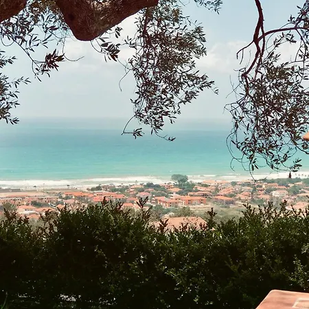 Il Giardino Dei Filosofi Ascea