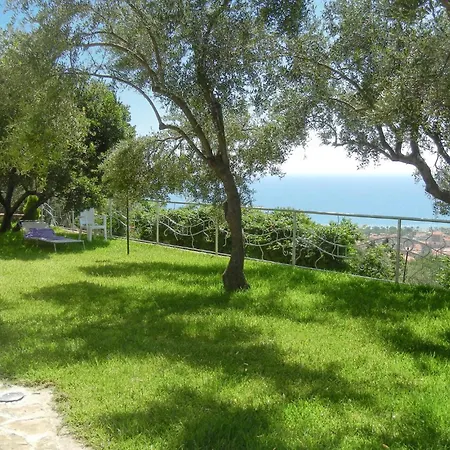 Il Giardino Dei Filosofi * Ascea