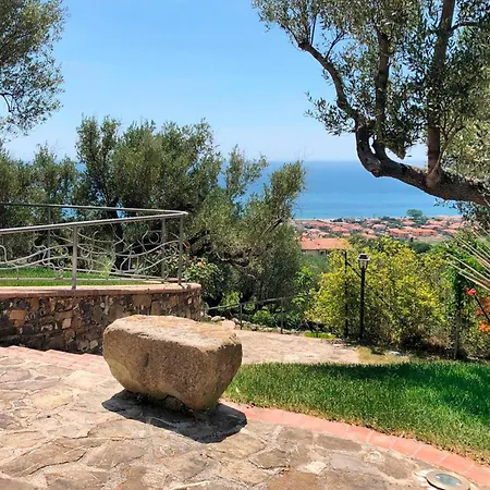 Il Giardino Dei Filosofi * Ascea