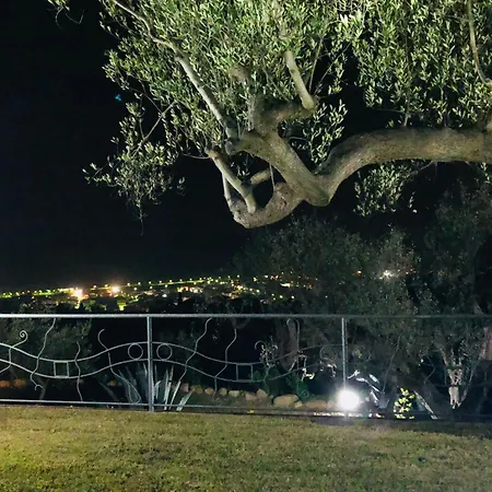 Il Giardino Dei Filosofi אשאה